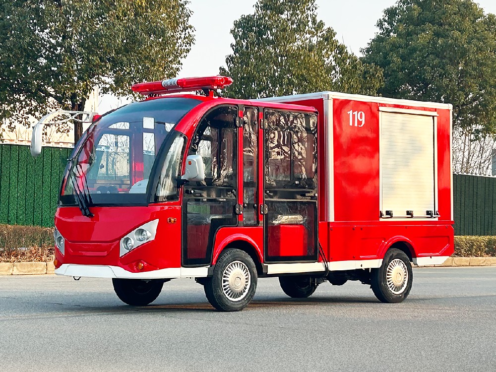 双排消防车：灭火救援中的“隐形战士”